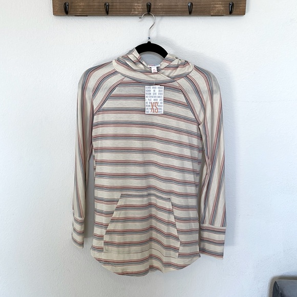 Lularoe Amber Hoodie XS - Picture 1 of 1